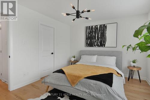 136 Robin Easey Avenue, Ottawa, ON - Indoor Photo Showing Bedroom