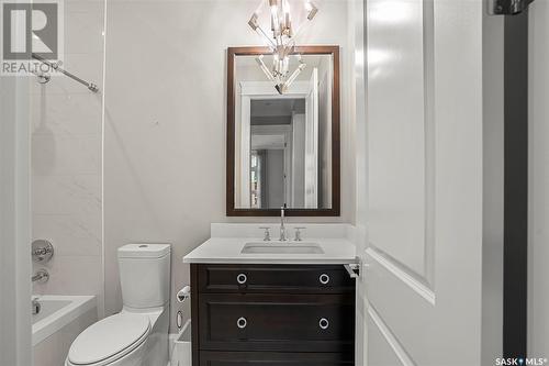 206 404 Cartwright Street, Saskatoon, SK - Indoor Photo Showing Bathroom