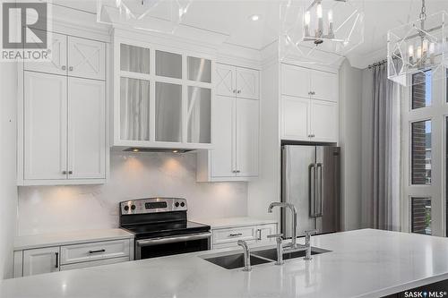 206 404 Cartwright Street, Saskatoon, SK - Indoor Photo Showing Kitchen With Double Sink With Upgraded Kitchen