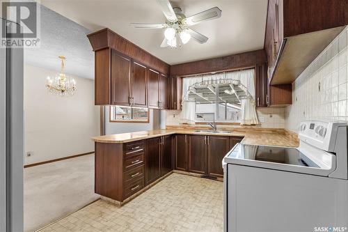 814 Marr Avenue, Saskatoon, SK - Indoor Photo Showing Kitchen