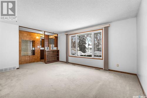 814 Marr Avenue, Saskatoon, SK - Indoor