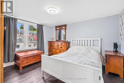 6817 38, South Frontenac (Frontenac South), ON - Indoor Photo Showing Bedroom