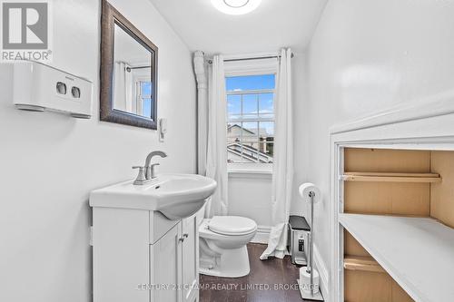 6817 38, South Frontenac (Frontenac South), ON - Indoor Photo Showing Bathroom