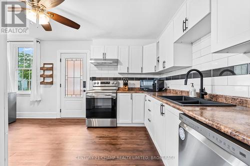 6817 38, South Frontenac (Frontenac South), ON - Indoor Photo Showing Kitchen With Double Sink