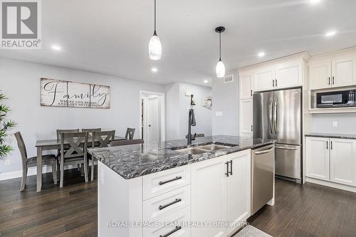 109 James Street, North Dundas, ON - Indoor Photo Showing Kitchen With Double Sink With Upgraded Kitchen