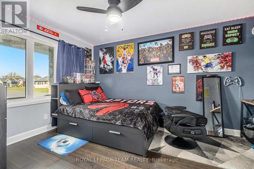 109 James Street, North Dundas, ON - Indoor Photo Showing Bedroom