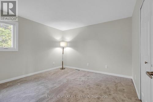 2177 Lenester Avenue, Ottawa, ON - Indoor Photo Showing Other Room