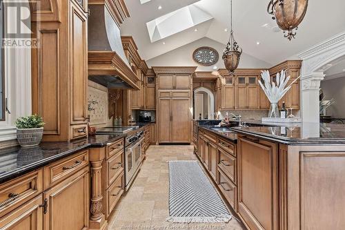 450 Seacliff Drive West, Leamington, ON - Indoor Photo Showing Kitchen With Double Sink