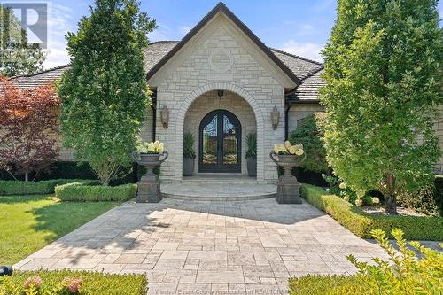 450 Seacliff Drive West, Leamington, ON - Outdoor