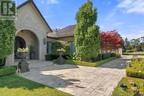 450 Seacliff Drive West, Leamington, ON - Outdoor