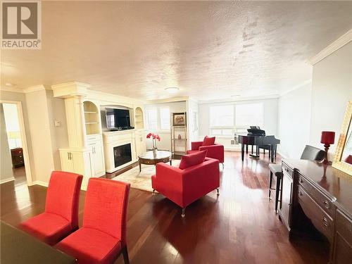 190 Mountain Street Unit# 405, Sudbury, ON - Indoor Photo Showing Living Room With Fireplace