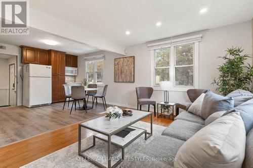 217 Linwood Street, London, ON - Indoor Photo Showing Living Room