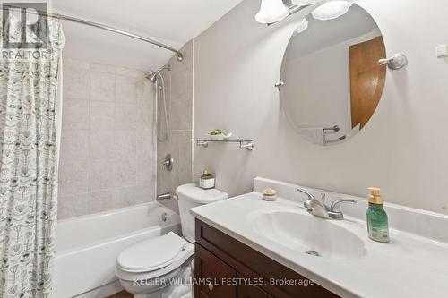 217 Linwood Street, London, ON - Indoor Photo Showing Bathroom