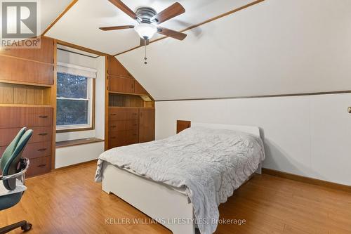 217 Linwood Street, London, ON - Indoor Photo Showing Bedroom