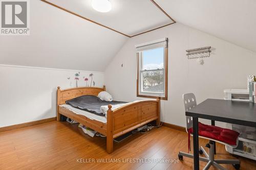 217 Linwood Street, London, ON - Indoor Photo Showing Bedroom