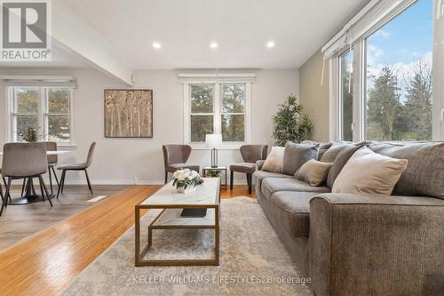 217 Linwood Street, London, ON - Indoor Photo Showing Living Room