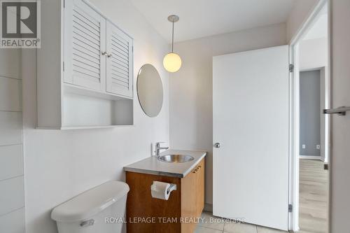 1602 - 179 George Street, Ottawa, ON - Indoor Photo Showing Bathroom