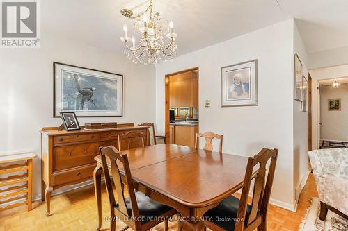 2427 Ogilvie Road, Ottawa, ON - Indoor Photo Showing Dining Room