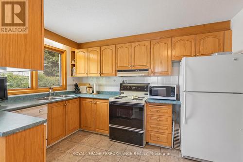 2427 Ogilvie Road, Ottawa, ON - Indoor Photo Showing Kitchen With Double Sink