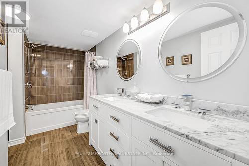 573 Ozawa, Ottawa, ON - Indoor Photo Showing Bathroom