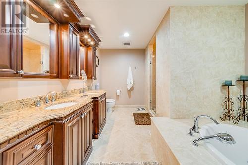 5474 Morris Line, Merlin, ON - Indoor Photo Showing Bathroom