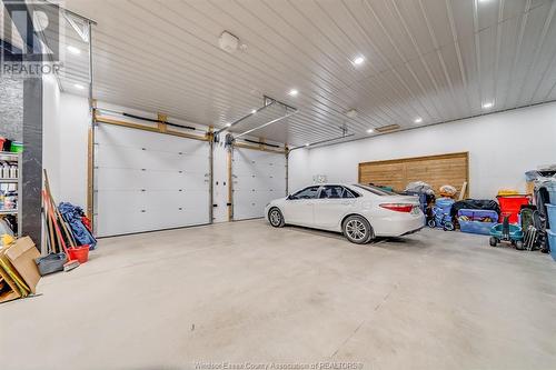 5474 Morris Line, Merlin, ON - Indoor Photo Showing Garage