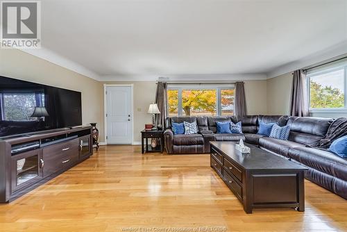 5474 Morris Line, Merlin, ON - Indoor Photo Showing Living Room