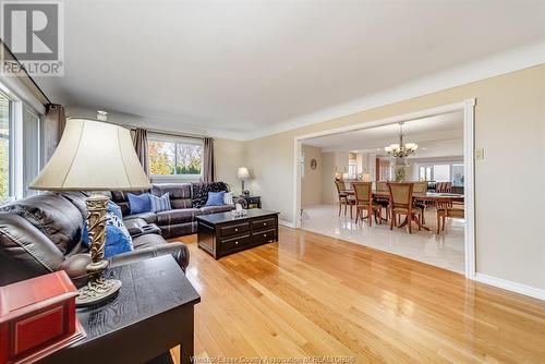 5474 Morris Line, Merlin, ON - Indoor Photo Showing Living Room