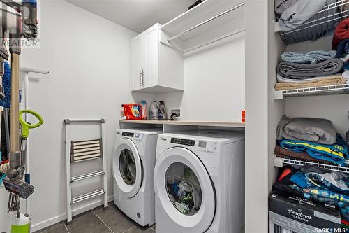 351 Barrett Street, Saskatoon, SK - Indoor Photo Showing Laundry Room