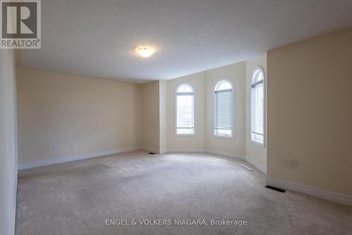 9462 Tallgrass Avenue, Niagara Falls (224 - Lyons Creek), ON - Indoor Photo Showing Other Room