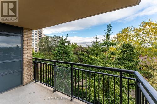 414 - 676 Sheppard Avenue E, Toronto, ON - Outdoor With Exterior