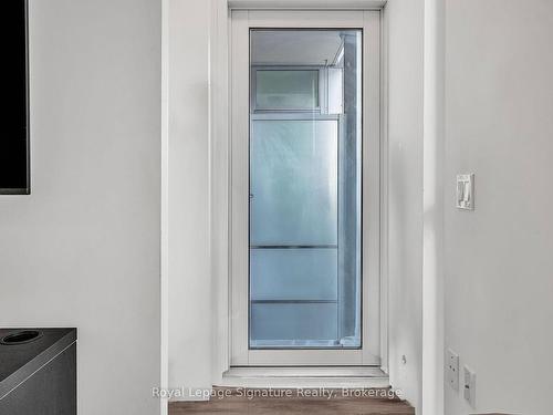 610-1 Yorkville Ave, Toronto, ON -  Photo Showing Other Room