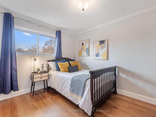 53 Wichey Rd, Toronto, ON - Indoor Photo Showing Bedroom