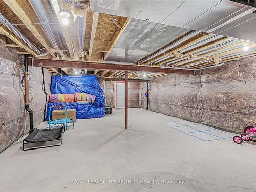 180 Klein Mills Rd, Vaughan, ON - Indoor Photo Showing Basement