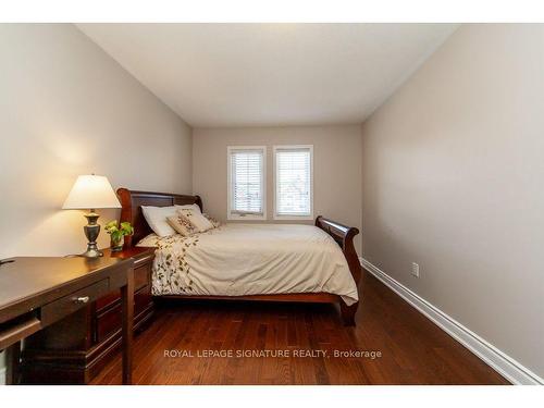 15 Overlander Way, Vaughan, ON - Indoor Photo Showing Bedroom