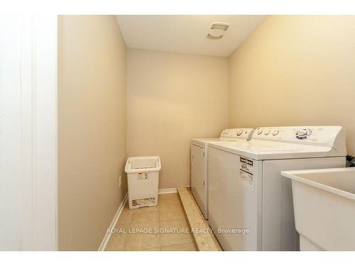 15 Overlander Way, Vaughan, ON - Indoor Photo Showing Laundry Room