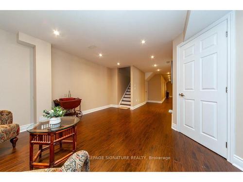 15 Overlander Way, Vaughan, ON - Indoor