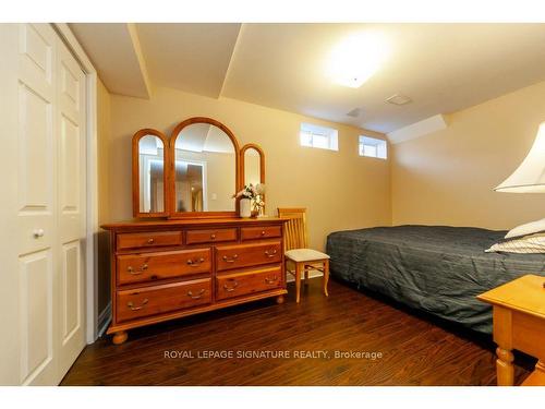 15 Overlander Way, Vaughan, ON - Indoor Photo Showing Bedroom