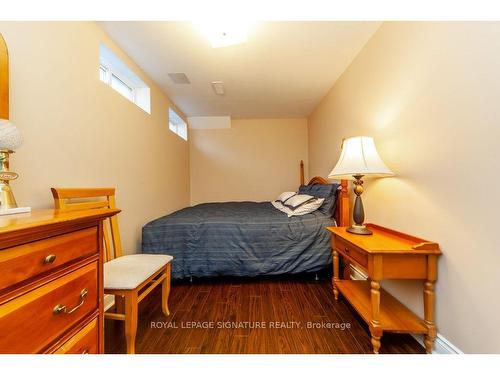 15 Overlander Way, Vaughan, ON - Indoor Photo Showing Bedroom