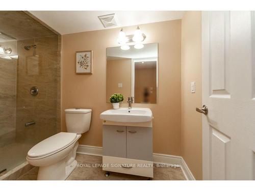 15 Overlander Way, Vaughan, ON - Indoor Photo Showing Bathroom