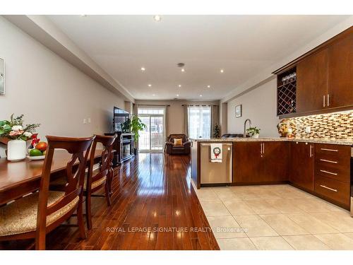 15 Overlander Way, Vaughan, ON - Indoor Photo Showing Dining Room