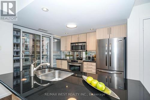 305 - 15 Stafford Street, Toronto, ON - Indoor Photo Showing Kitchen With Double Sink