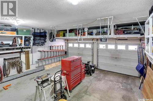 416 Byars Bay N, Regina, SK - Indoor Photo Showing Garage