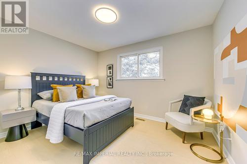 1284 Falgarwood Drive, Oakville, ON - Indoor Photo Showing Bedroom