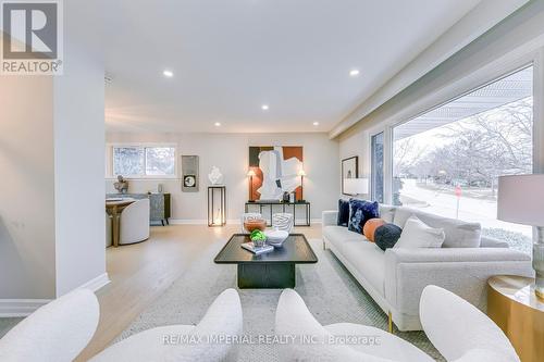 1284 Falgarwood Drive, Oakville, ON - Indoor Photo Showing Living Room