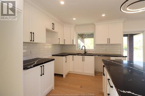 2596 Mayfair, Lasalle, ON - Indoor Photo Showing Kitchen