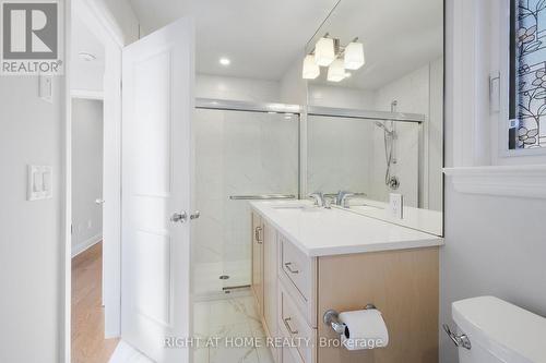 320 Wigwas Street, Ottawa, ON - Indoor Photo Showing Bathroom