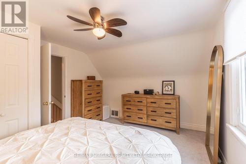 86 Devon Road, St. Catharines (442 - Vine/Linwell), ON - Indoor Photo Showing Bedroom