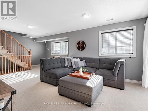 2 - 95 Goodwin Drive, Barrie, ON - Indoor Photo Showing Living Room