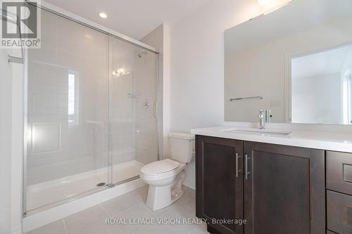 4 Folcroft Street, Brampton, ON - Indoor Photo Showing Bathroom